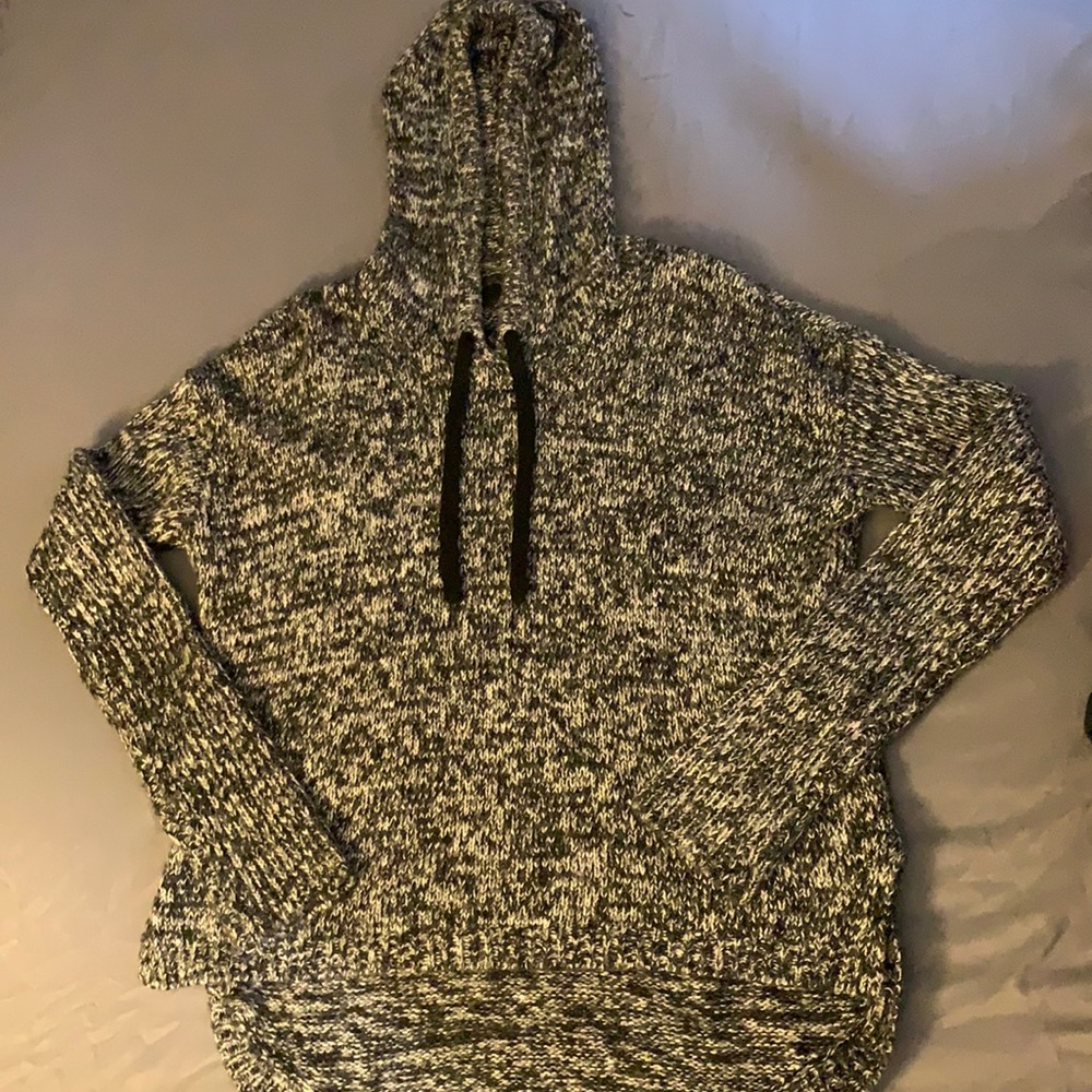 Oversized hooded sweater